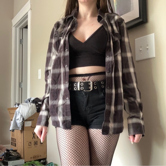 UNIQUE MONOCHROMATIC SNAP UP FLANNEL - Picture 7 of 16